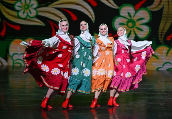 2024年6月22日,2024-2025“中俄文化年”海南岛欢乐节俄罗斯艺术团体巡演在中国海南省海口市举行。新华社记者 郭程 摄