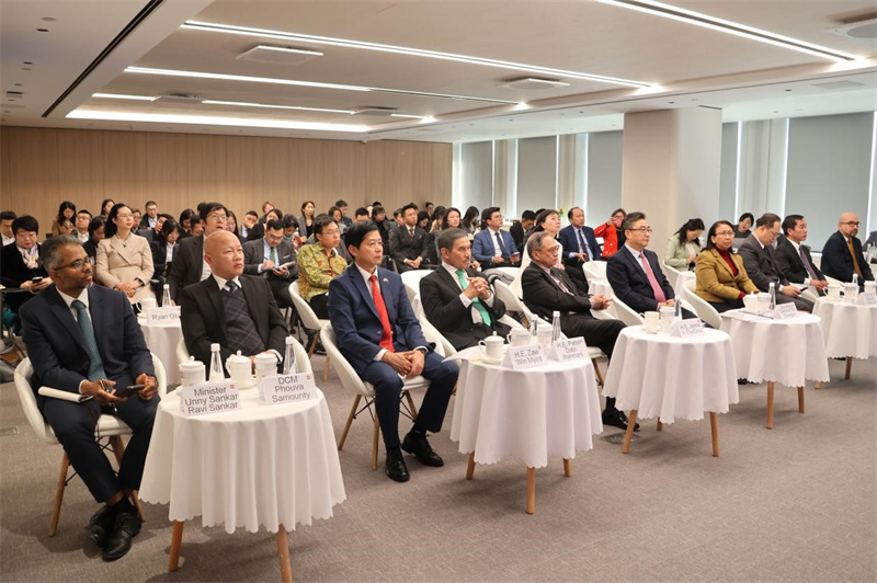 对话会现场。主办方供图